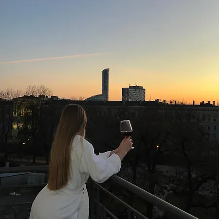 Joyinn Hotel apartamentowy 3*