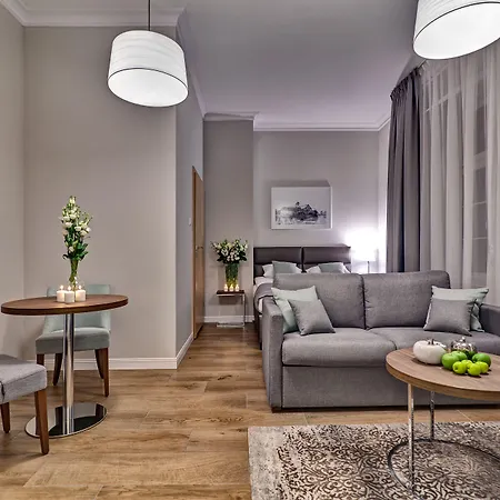 Joyinn Hotel apartamentowy