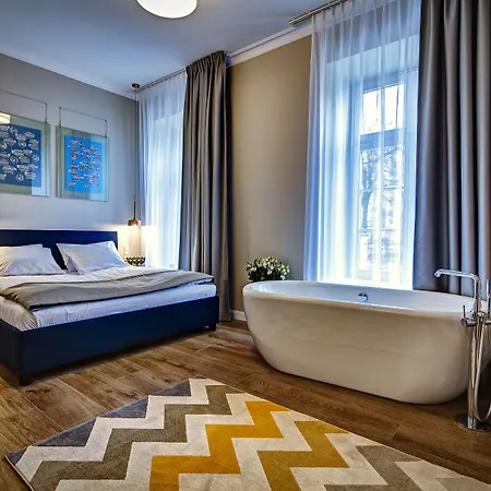 Joyinn Hotel apartamentowy