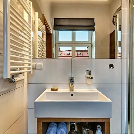 Aparthotel Joyinn Vratislav