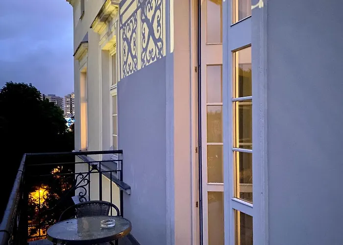 Joyinn Hotel apartamentowy 3*