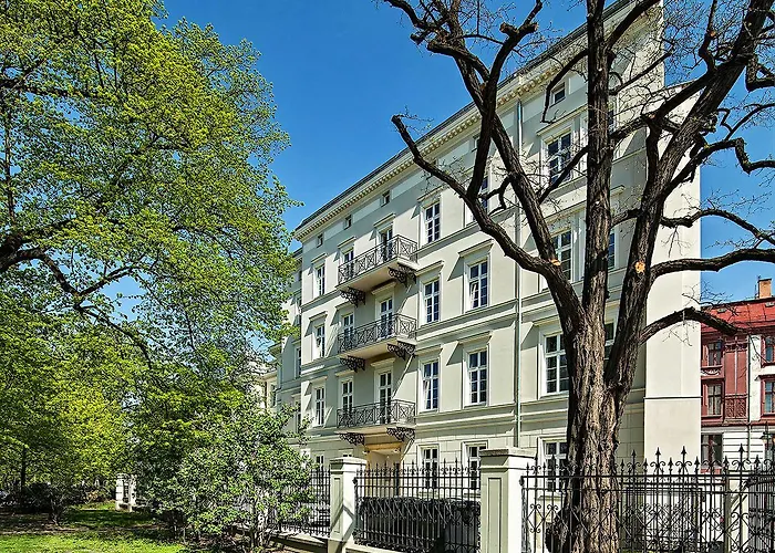 Joyinn Hotel apartamentowy 3*